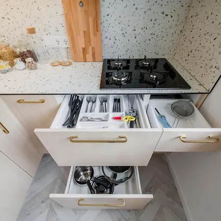 Apartament In Architectural Street *